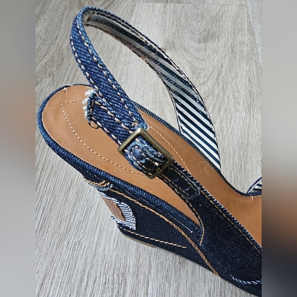 Guess Denim Slingback Wedge Sandals – Size 8M - Picture 9 of 12